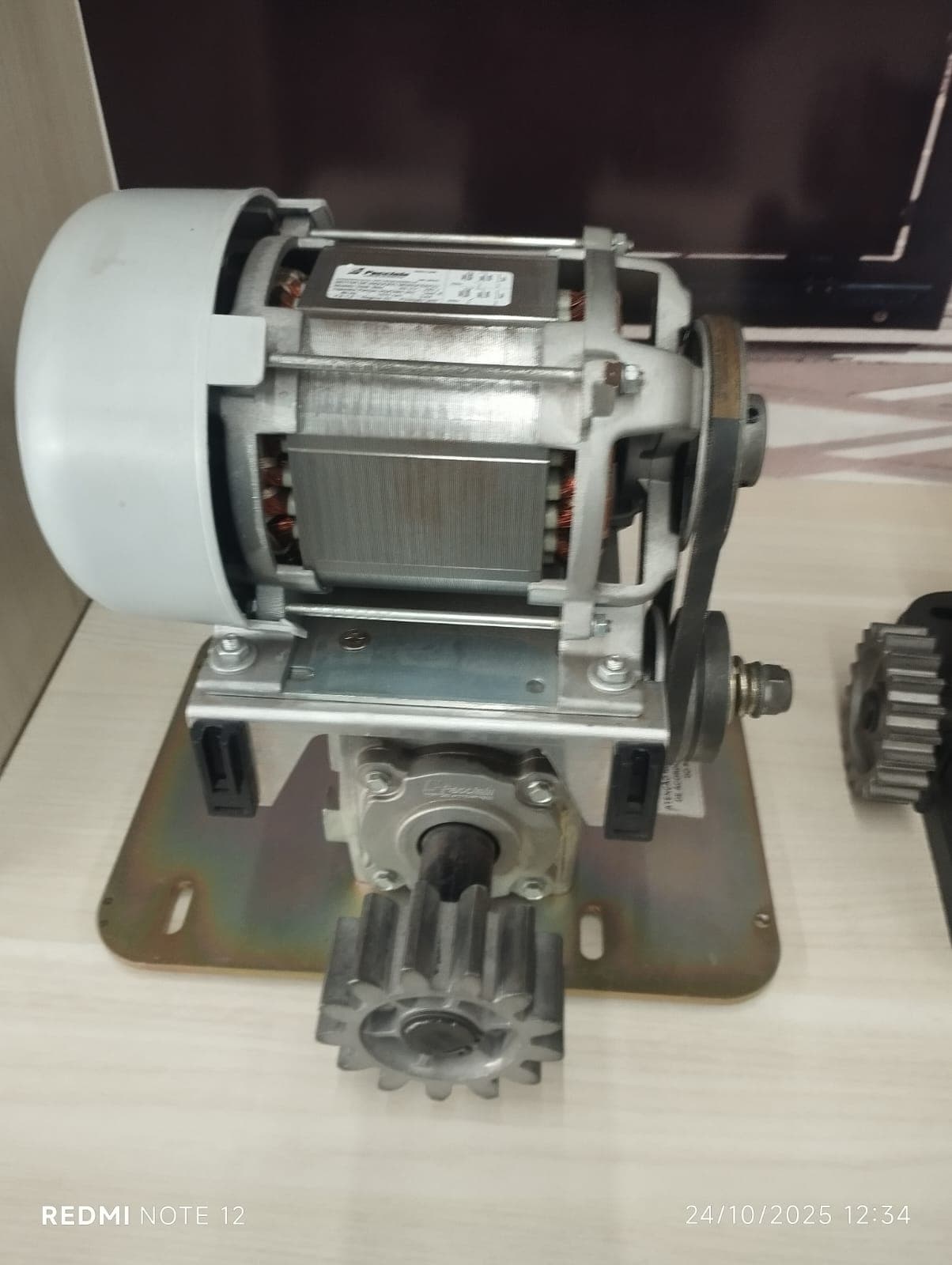 Motor deslizante em detalhe técnico
